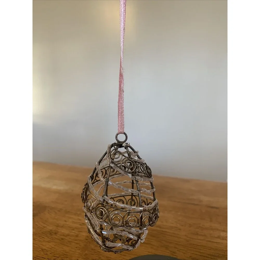Vintage Pink Beaded Wire Egg Ornament‎ Easter